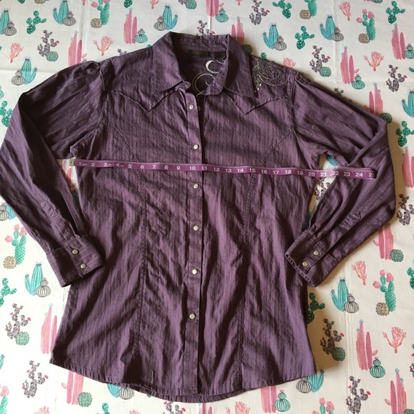 Stunning PURPLE 💜 Western Shirt w/ swirl patterns - Picture 5 of 8
